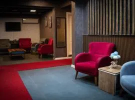 COMFORT HOUSE HOTEL