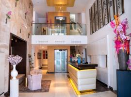 Luxury Boutique Hotel Iris Porsche, hotell i Mondsee