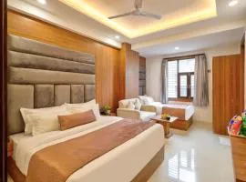 Hotel Elysian At Delhi Airport - Free Airport Drop