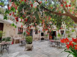 Palace Derossi, hotel a Trogir