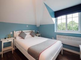 Rooms by the Oak, hotell i Baginton