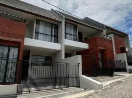 Villa Grand Metro