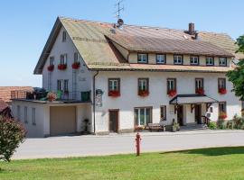 Pension Kramer, hotel s parkiriščem v mestu Grafenhausen
