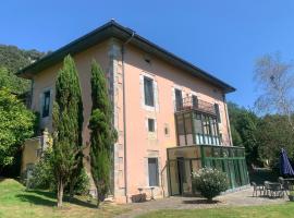 Hotel Boutique Villa de Palacios - Palacio de Aras, хотел в San Miguel de Aras