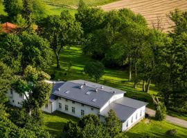 Folwark Wierzchy, Hotel in Wierzchy