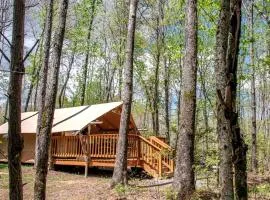 Secluded Off-Grid Glamping Tent with Private Bathhouse Near The Caverns & Waterfalls – Coalmont, Tennessee