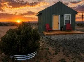 Scenic Dry Cabin Retreat with Mountain Views near Mt. Blanca, Alamosa, Colorado