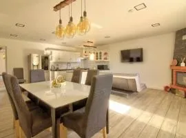 Amadeus Villa Guesthouse