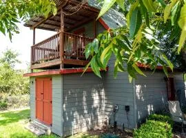 Zen by the River: Pet-Friendly Retreat in Beautiful Bastrop, TX