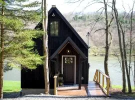 Riverfront, Modern A-Frame on the Allegheny River, Perfect for a Romantic Weekend to Unwind