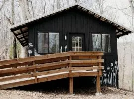 Cozy Cabin: Glamping for the Ultimate Adventurers in Tracy City, TN