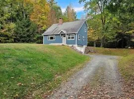 Spacious Mountain Cabin with Hot Tub & Fire Pit near White Mountains, New Hampshire