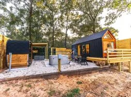 Secluded Tiny Home with Hot Tub, Sauna & Fire Pit near Lake Livingston in Coldspring, Texas