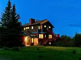Family-Friendly Cabin Surrounded by Nature with Indoor Sauna in Grand Marais, Minnesota