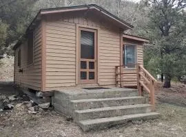 Glamping Retreat in Bellvue, Colorado, Perfect for a Weekend Escape from Denver