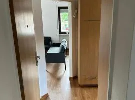 3 Zimmer Wohnung mit Balkon und Waschmaschine