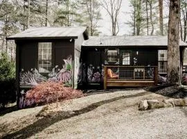 Family Glampsite: A Unique Cabin Retreat for Adventure in Tracy City, TN