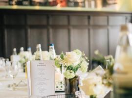 Klostermaier Hotel & Restaurant, хотел в Icking
