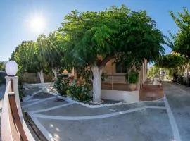 Seaside Plitra Paradiso - Steps from the Beach