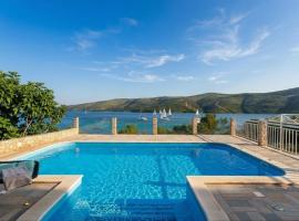 Seaside Villa near Trogir - Poljica, hotel u Marini