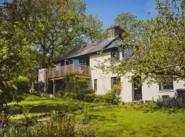 Plasbach Cottage
