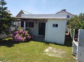 Los Lachos, hotel ad Aguas Dulces