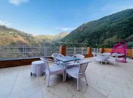 Hotel The Sach Valley Resort - A Premium Property near Kempty Fall