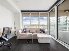 Bright and Cozy 1BR- Steps to Lougheed SkyTrain