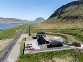Búlandshöfði family paradise