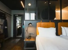 Exeter Hotel