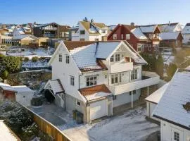 Nyere villa med utsikt ONS 2026