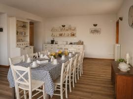 La Corte di Nonna Gemma - Holiday Home, Hotel in Delebio