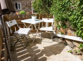 Pedra viva guest house, hotel i Alijó
