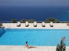 MIRA Resort Maizonettes
