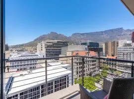 Skyline Living, Table Mountain Views