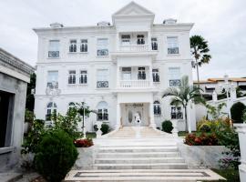Hôtel ChateauBlanc Yamoussoukro, hotel em Yamoussoukro