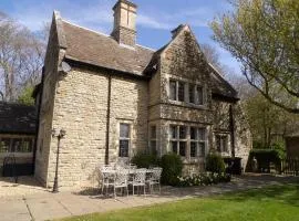 Greenwood Manor