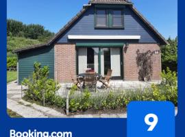 Ruime vrijstaande vakantiewoning aan Veerse meer, 6 persoons, Hotel in Wolphaartsdijk