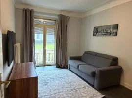 Leo, apartment