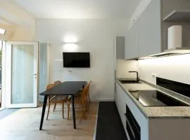 Cernobbio Center - Modern Apartment with Parking