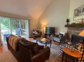 Gorgeous 2BR 2BA Condo At Jiminy Peak w Mtn Views