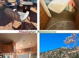 Wildcat Mountain Retreat Route 66-Hualapai Getaway