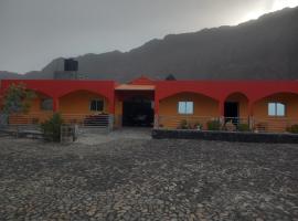 Casa Pirinha, hotel a Portela