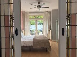 Sfeervol appartement met tuin bij centrum & station