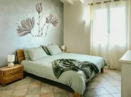Lake Garda infinity pool 2 bedrooms fantastic lake view