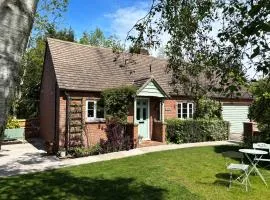 Divine, detached countryside cottage near Ludlow.