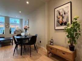 Beautiful 4 Bedroom Apartment In Bergen Sentrum