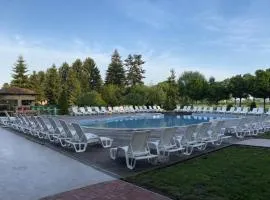 Hipodruma Resort & Pool
