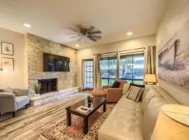 CW C101 Condo de Comal