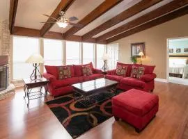 TBM 208 Hill Country Hideaway